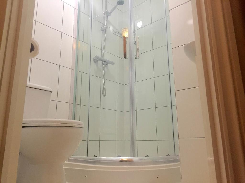 Southend Inn Hotel - Close To Beach, Train Station & Southend Airport Camera foto