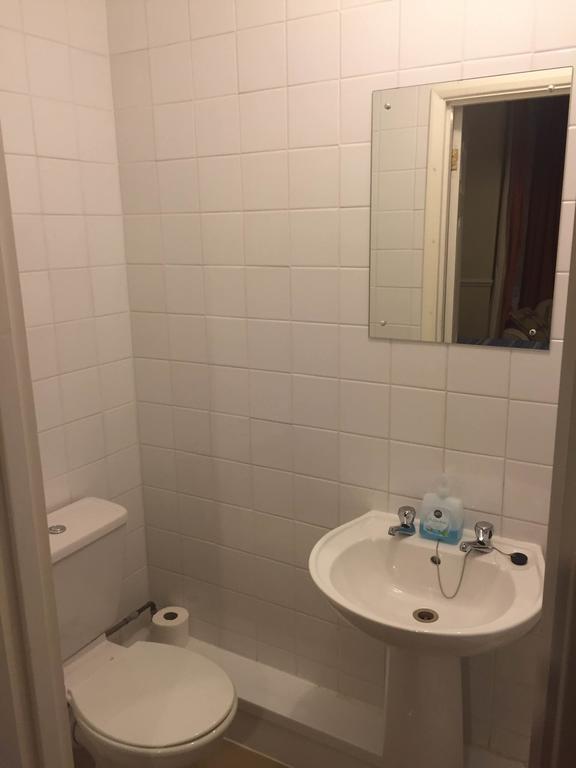 Southend Inn Hotel - Close To Beach, Train Station & Southend Airport Esterno foto